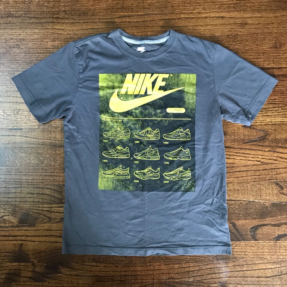 Nike AirMax athletic running t shirt Sz M